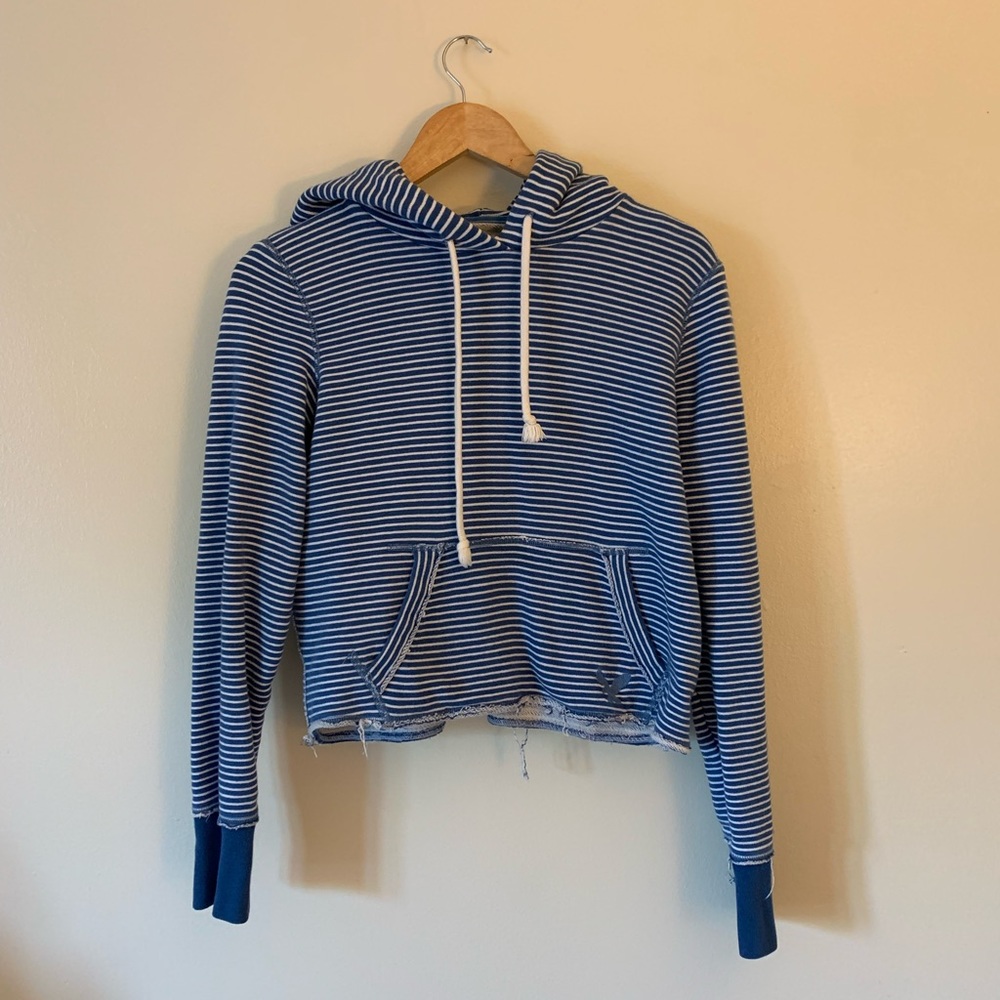 American Eagle White & Blue Striped Hoodie Size Medium